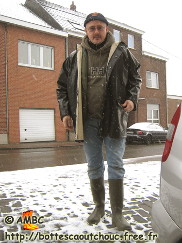 Pascal in belgium, wearing Dunlop Wildlife wellies, 2008. Gummistiefel.