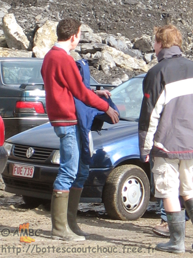 Young Belgian guys wearing rubber boots ;  Soumagne, Belgium, Oct. 2003. Gummistiefel, rubber laarzen, stivali di gomma, bottes caoutchouc.