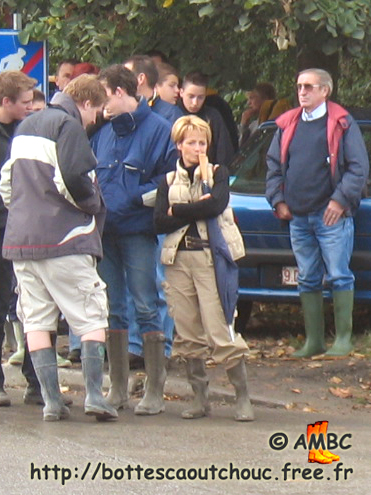 The LGV Tunnel ;  Soumagne, Belgium, Oct. 2003. Gummistiefel, rubber laarzen, stivali di gomma, bottes caoutchouc.
