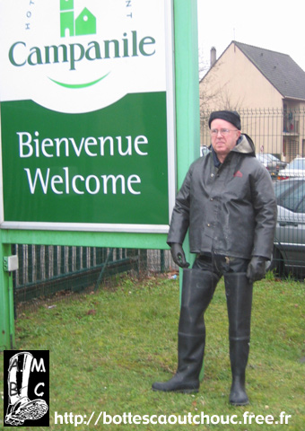 Bienvenue in a French Hotel.