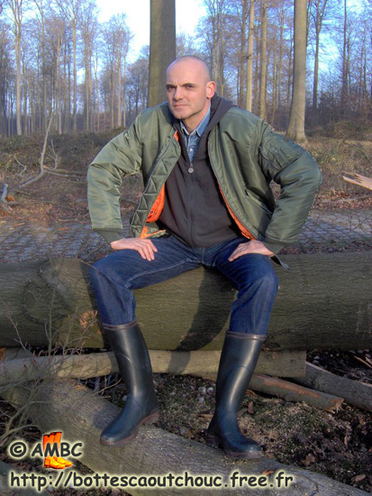 Yves wearing Aigle arcours wellies. Gummistiefel, bottes caoutchouc, rubber boots.