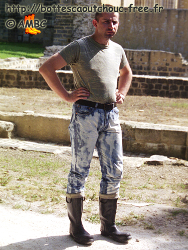 Philippe among the ruins, 2001. Gummistiefel, bottes caoutchouc, rubber boots.