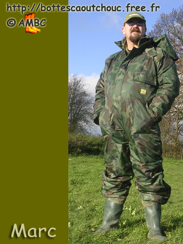 Marc wearing camo coveralls, 2007. Gummistiefel, bottes caoutchouc, rubber boots.