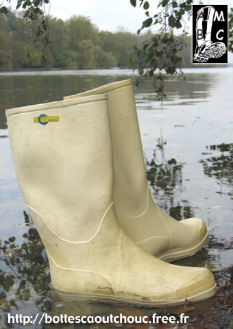 White Le Chameau rubber boots.   © A.M.B.C. 2011 / P. BOURCIER