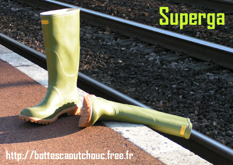 Superga au bord des rails - p19