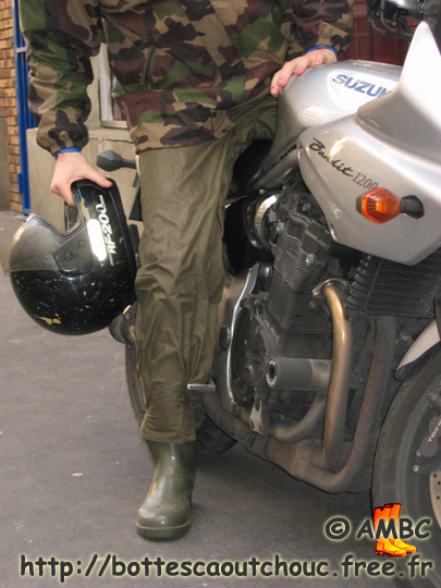Green rubber boots and Suzuki, 2004.
