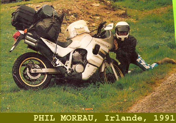Phil Moreau wearing Aigle rubber boots, 1991. Gummistiefel, rubber boots, bottes caoutchouc.