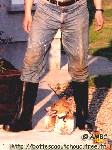 Wearing Bekina rubber boots, in Ireland, 90s. Gummistiefel, botas de goma, bottes caoutchouc, galochas, cizme.