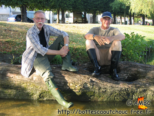 Michael & Roger at the Seine river, 2007.