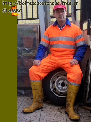 My working gear, France. Gummistiefel, bottes caoutchouc.