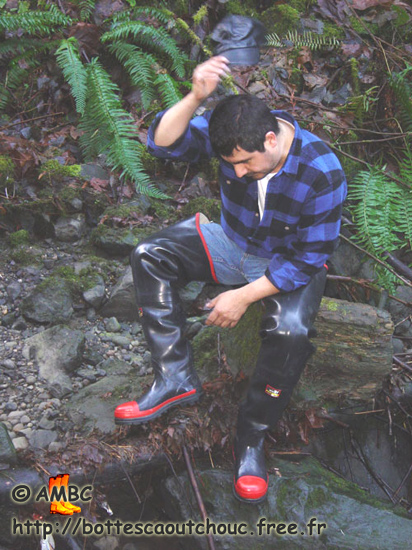Fernando wearing Century waders, 2006.