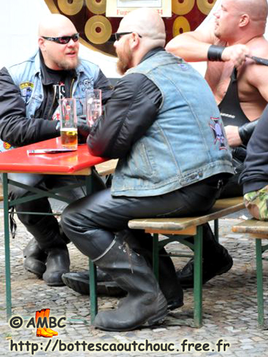 Bears wearing gumboots, Folsom Berlin, Sept. 2009.