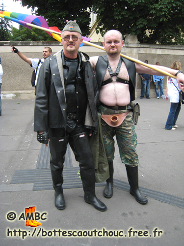 Pascal in full rubber & Laurent in Baudou rubber boots, June 2007.