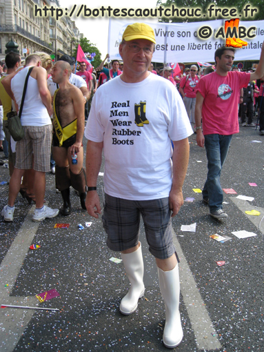Roger, wearing Nora white wellies, Paris LGBT, June 2009.
