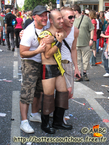 Smiling in waders, [MEC], Paris LGBT, June 2009.