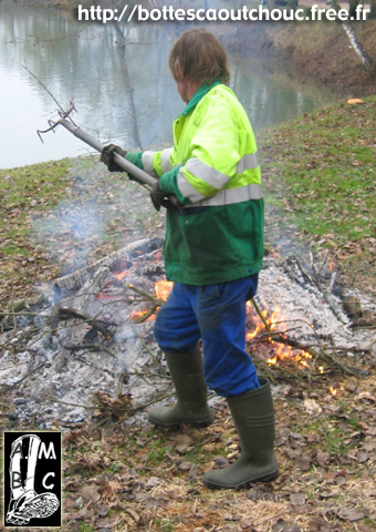 Working with the fire, Gretz sur Loing, 2006.