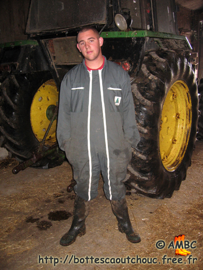 Young farmer from Brie, 2007. Bottes caoutchouc.