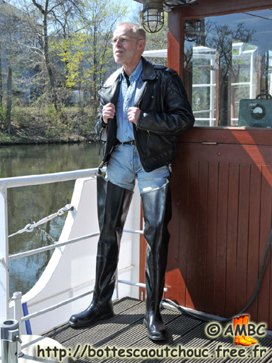 Michael wearing rubber hip boots; Gummi waders.