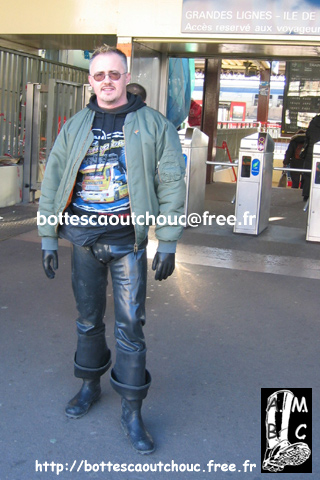At Melun station. 