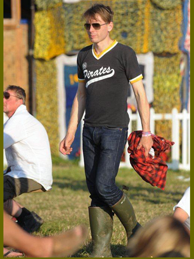 Alex Krapanos, wearing wellies, 2009. Rubber boots, bottes caoutchouc.