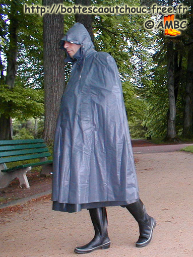 Jacques, walking in the park; Gummistiefel, bottes caoutchouc, rubber boots, 2011.