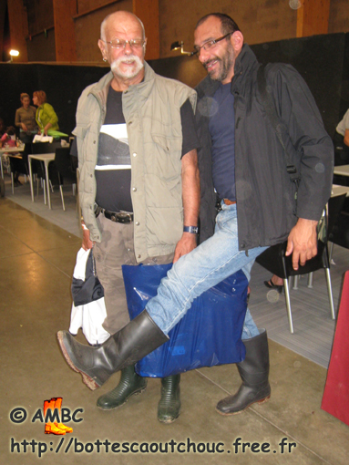Wearing gumboots at Libramont, Belgium. Gummistiefel, rubber laarzen, 2009.