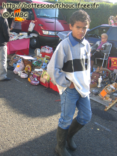 Kid in wellies / Self conscious, 2009.