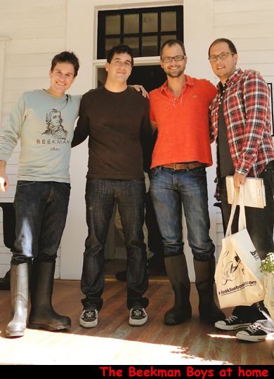 At Beekman 1802 Mansion. Gummistiefel, galochas, rubber laarzen, gumboots, bottes caoutchouc.