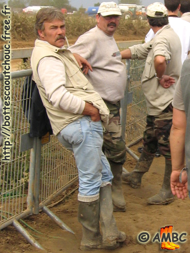 Real men with rubber boots. Gummistiefel, stivali di gomma, 2005.
