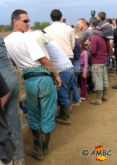 A "star" wearing  rubber boots. Gummistiefel, stivali di gomma, 2005.