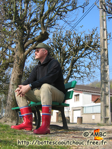 Pascal in red wellies, 2009.  Gummistiefel, bottes caoutchouc, rubber boots.