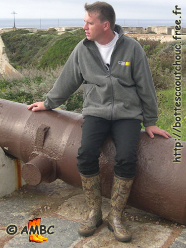 Wearing Camo Parcours Aigle wellies in holidays.