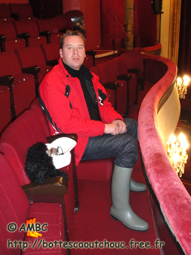 Wearing my wellies at the theatrer, Paris, 2010. Gummistiefel, bottes caoutchouc.