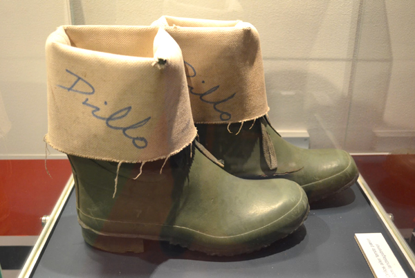 Egil Olsen and rubber boots.  Gummistiefel, galochas, rubber laarzen, gumboots, bottes caoutchouc.
