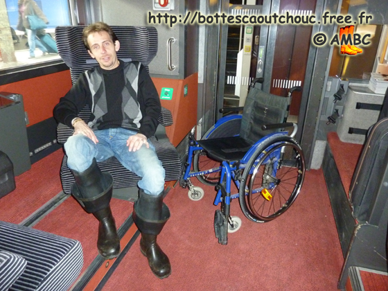 Wearing Nokia waders in TGV, Gummistiefel, 2010.