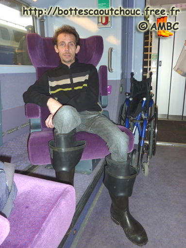 Again in waders in TGV French train; Gummistiefel, 2010.