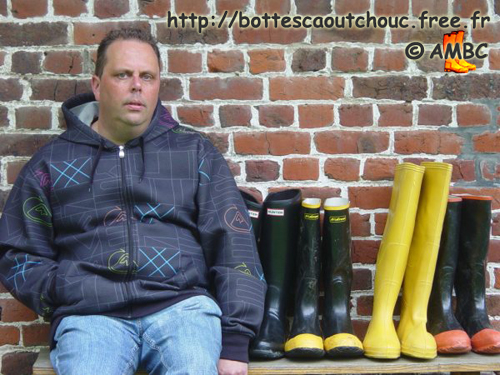 Kurt and his gumboots. Gummistiefel, bottes caoutchouc, rubber boots, rubber laarzen, 2011.