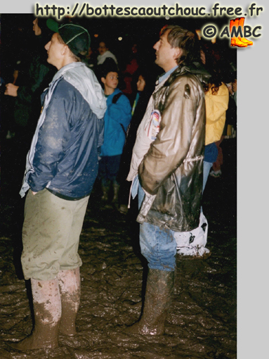Rubberbooted muddy audience, La Courneuve, 1998.