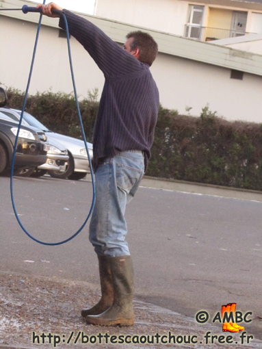 Wearing rubber boots in Nemours, March 2011. Gummistiefel, bottes caoutchouc, gumboots.