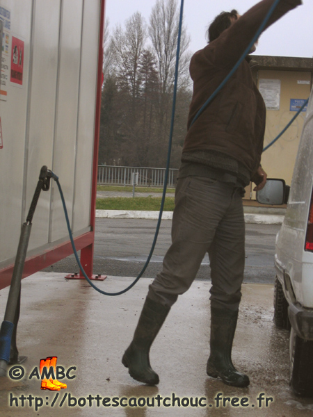 In Melun, France, February 2006.