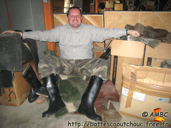 Among the rubber boots. Gummistiefel, bottes caoutchouc, 2008.