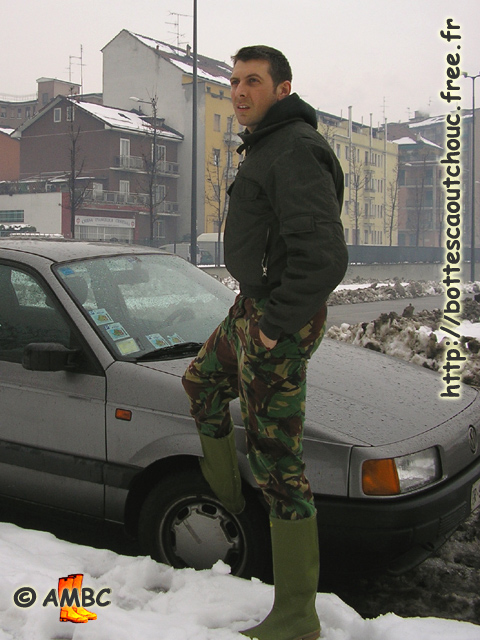 Wearing Superga boots in the snow, Milano.