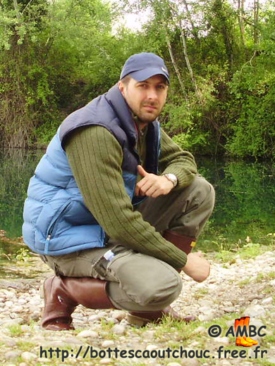 Paolo wearing Aigle Benylsport wellies. Gummistiefel, stivali di gomma, bottes caoutchouc, rubber boots.