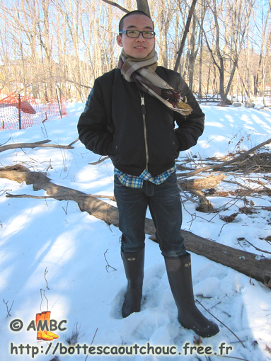 Ray wearing Muckboots, 2011. Gummistiefel, gumboots, bottes caoutchouc, botas de goma.