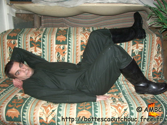At home, wearing rubber boots. Gummistiefel, bottes caoutchouc, gumboots, 2007.
