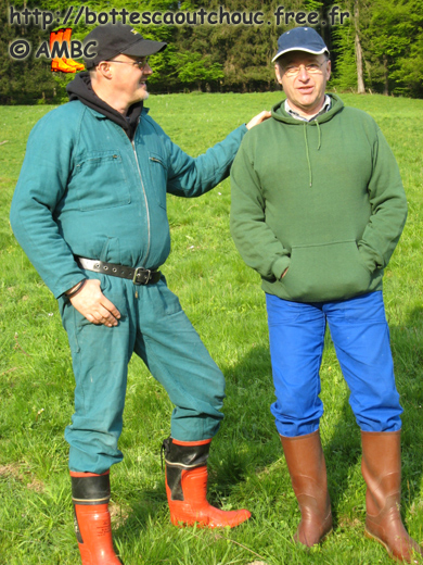 With pascal in Switzerland, 2008. Gummistiefel, bottes caoutchouc.