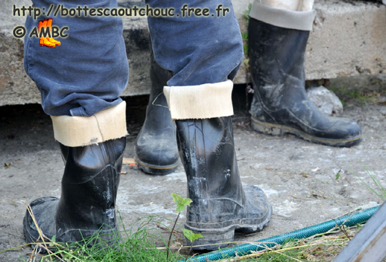 Rubber boots at Steppenbrand; Deutschland, Juli 2010.