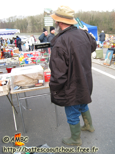 St Fargeau (77), December 2008. Gummistiefel, bottes caoutchouc.