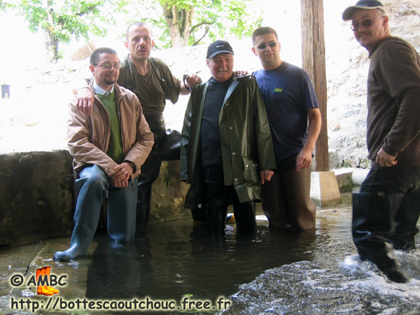 Into the washtub, May 2006.