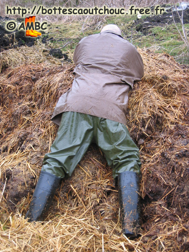 Wearing PVC raingear on the heap, 2006.